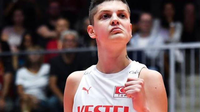 Başarılı voleybolcu Ebrar Karakurt tepkisiz kalmadı! Müslüman Türk Milleti olarak...