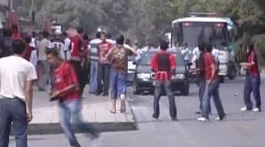 Lig kavgayla başladı