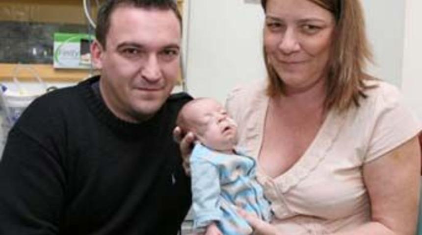 &Ouml;ld&uuml;, dirildi, doğurdu!