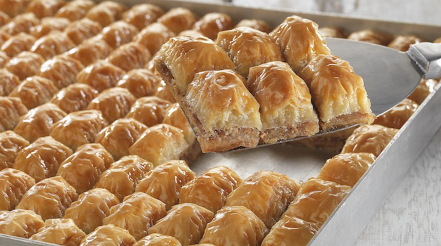 Gelinim Mutfakta yeni gelin baklavası nasıl yapılır, malzemeleri neler? Ev yapımı kolay ve pratik baklava tarifi!