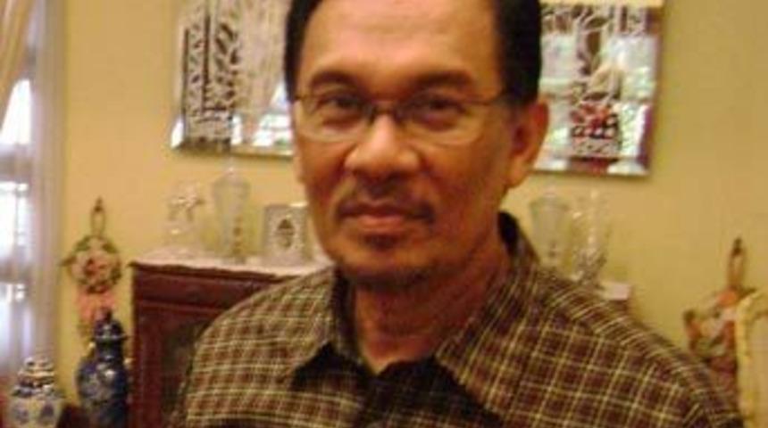 Muhalif lider İbrahim, su&ccedil;lamaya karşı dava a&ccedil;tı