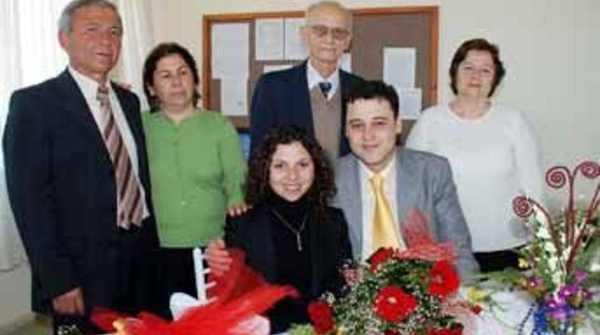 Tenef&uuml;ste evlendiler!