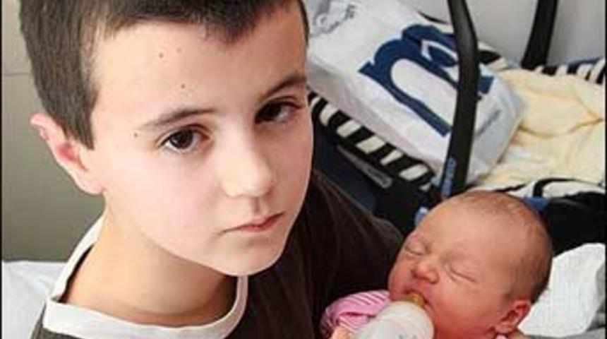 İngiltere'yi karıştıran 13'l&uuml;k baba