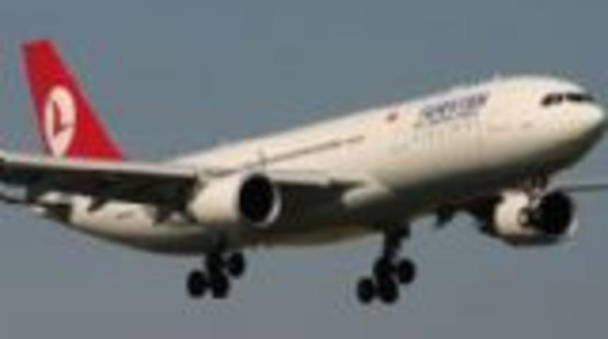 THY u&ccedil;ağı, Budapeşte'ye acil iniş yaptı