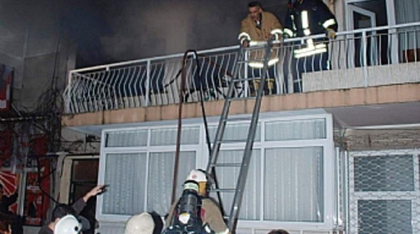 İzmir'deki yangın paniğe neden oldu