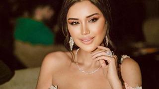 Dilan Polat kuryeyi çağırdı! Küçük oğluna altın verdirdi... O anlar gündem oldu