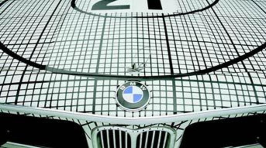 Araba değil sanat eseri