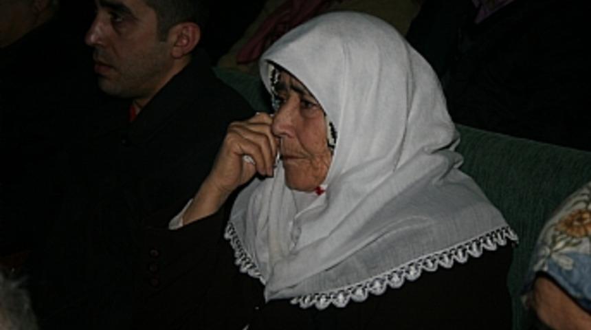 T&ouml;rende g&ouml;z yaşları sel oldu