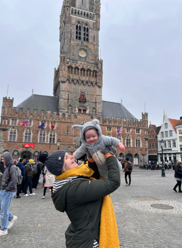 Dünyanın en çok seyahat eden bebeği! Daha 11 aylık ve 23 ülke gezdi G5