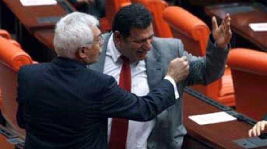 CHP'li Soysal &ouml;z&uuml;r bekliyor