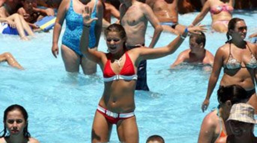 "Bikiniyi savunmak Allah'a en b&uuml;y&uuml;k isyandır"