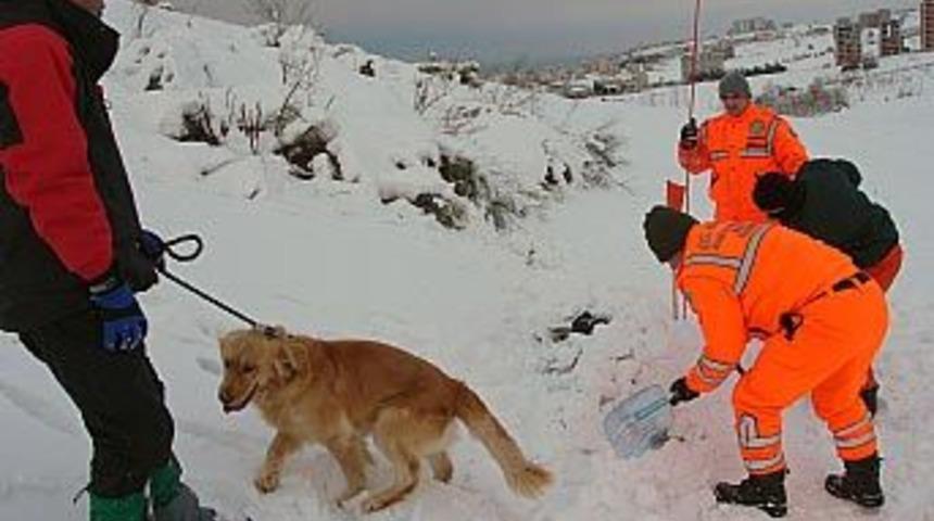 &Ccedil;ığda arama kurtarma tatbikatı nefes kesti