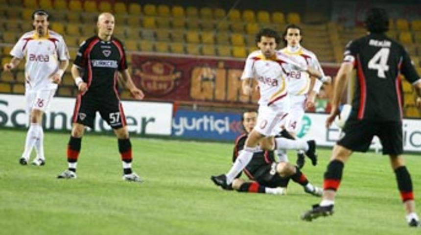 Ali Sami Yen'de sessiz sedasız gece: 0-0