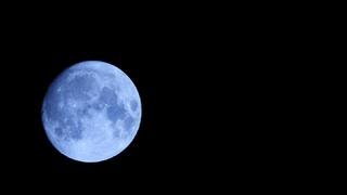 Sabaha karşı uykuları 'Mavi Ay' kaçırdı! Görsel şöleni kaçırmak istemeyenler o anları ölümsüzleştirdi