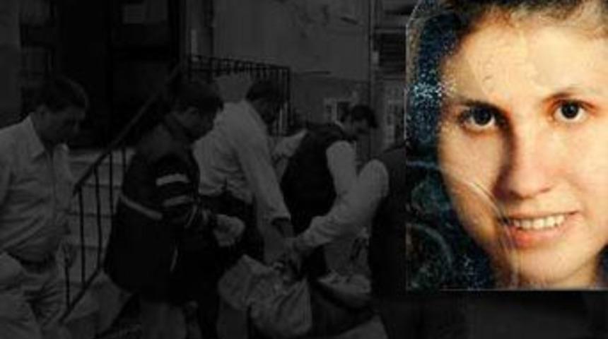 Cevapsız &ccedil;ağrılara kızan kayınpeder gelinini &ouml;ld&uuml;rd&uuml;