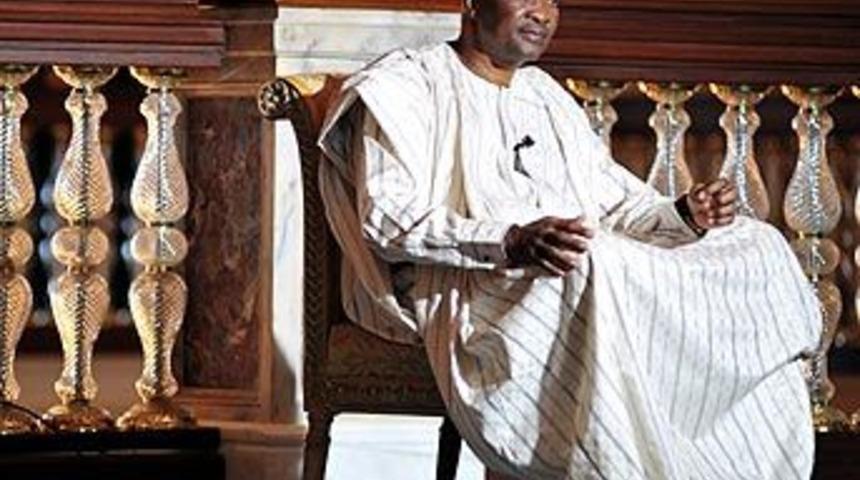 &Uuml;lkesine d&ouml;nerken 50 karpuz alan Cumhurbaşkanı kim?