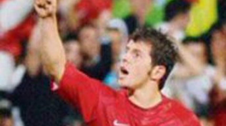 Fenerbah&ccedil;e Emre ile anlaştı