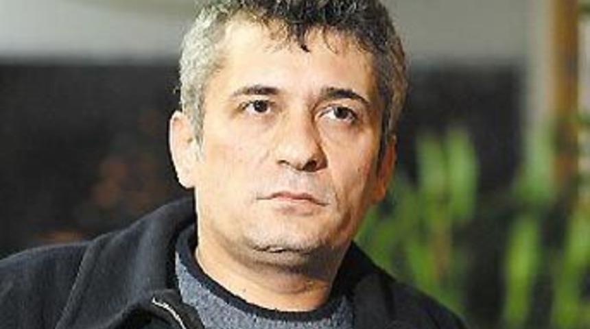 Efsane polis m&uuml;d&uuml;r&uuml; de g&ouml;zaltında