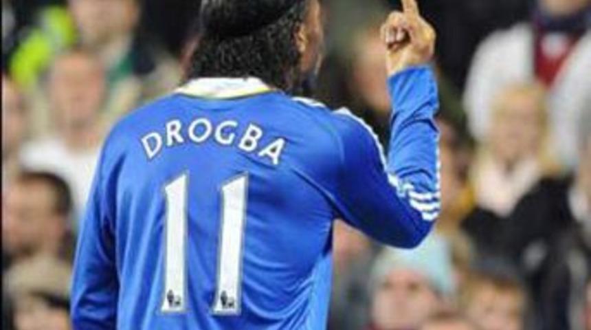 Drogba kontrol&uuml;n&uuml; yitirdi!