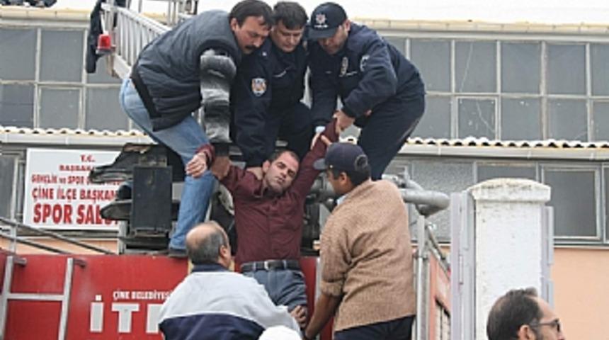 &Ccedil;ine'de intihar girişimi