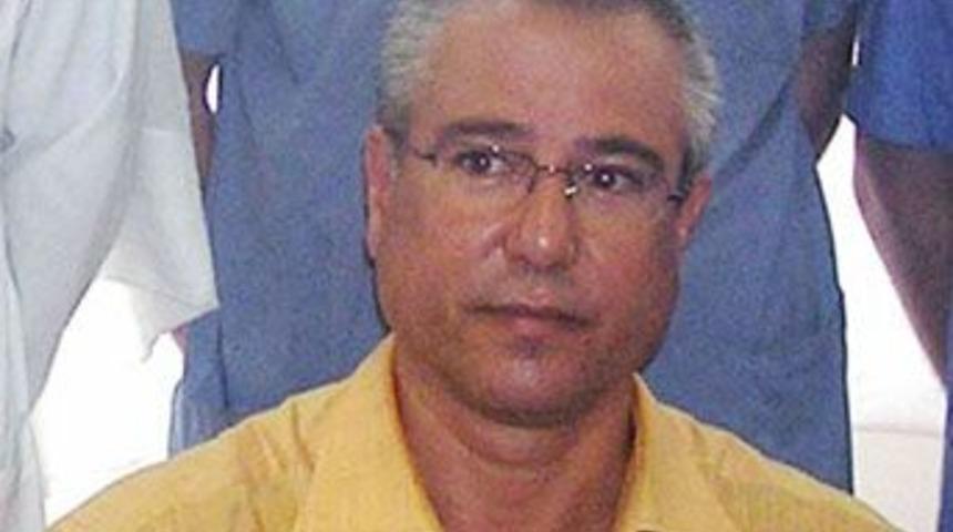 Profes&ouml;r bı&ccedil;ak parası alırken yakalandı