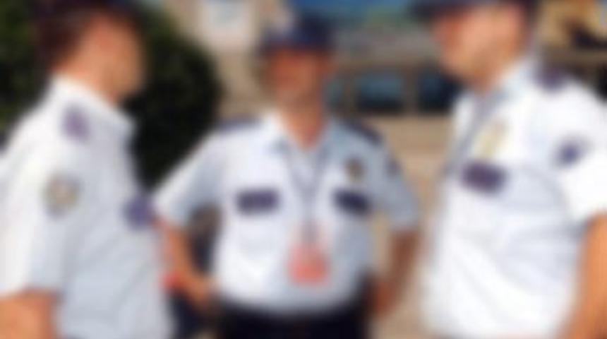 Polis lojmanlarında ailece grup seks