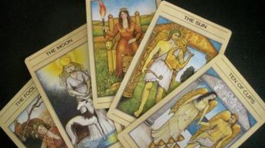 Kocasının yakalanacağını falda g&ouml;remedi