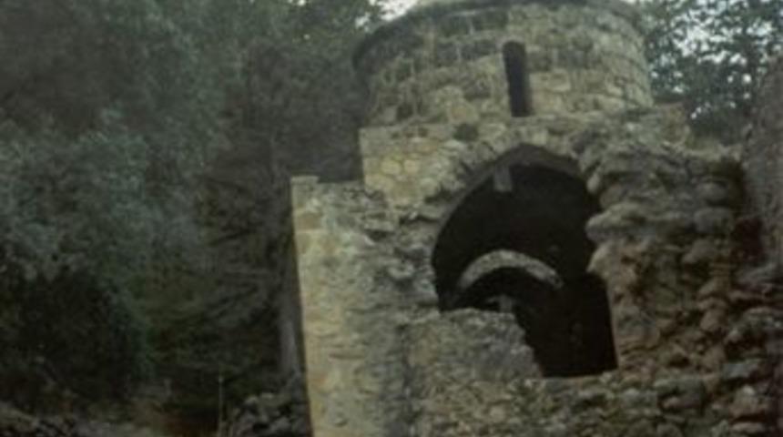 200 yıllık kilise &ccedil;alındı