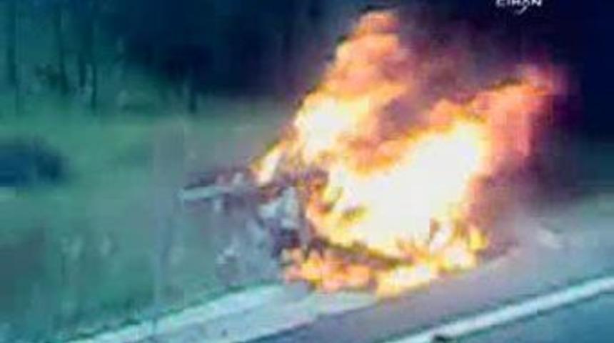 Seyir halindeyken alev aldı