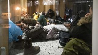 Belçika, bekar erkek sığınmacı kabulünü geçici olarak durdurdu