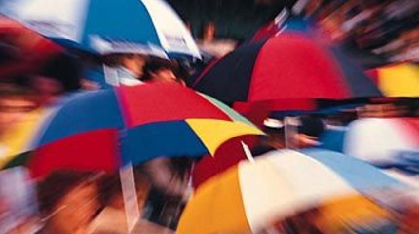 Paha bi&ccedil;ilemeyen şemsiye!