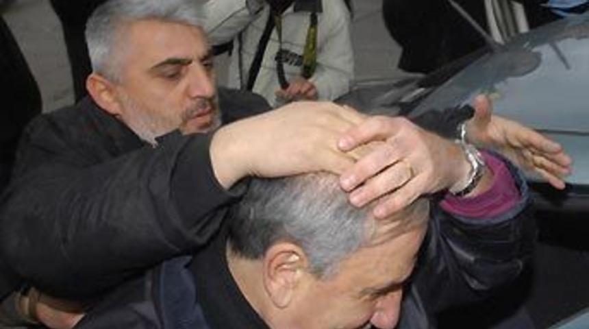 Kemal G&uuml;r&uuml;z serbest