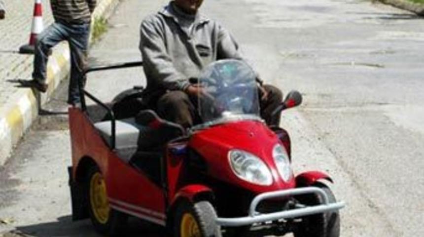 &Ccedil;akma mini ile g&ouml;renleri hayran bıraktı