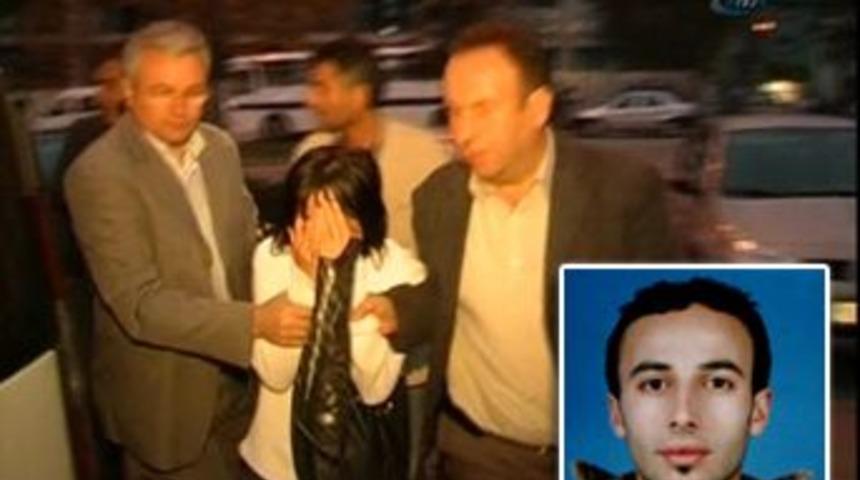 Tacizciyi kalbinden bı&ccedil;akla yaraladı