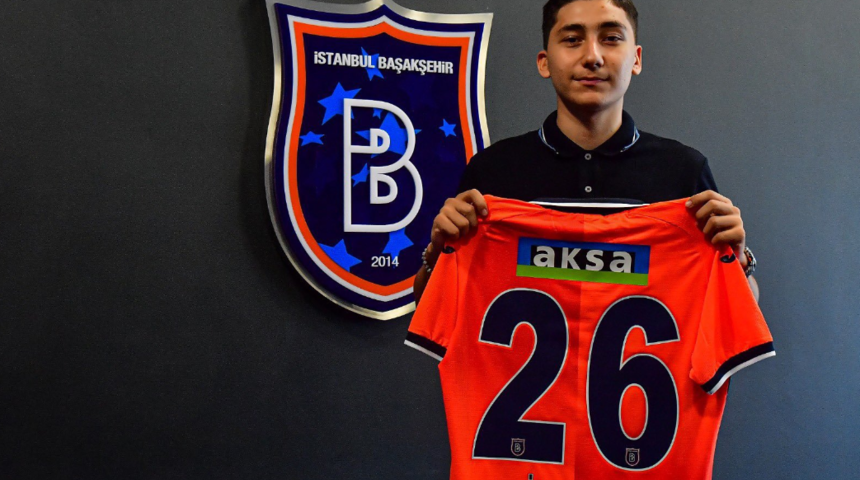 Sosyal medyanın konuştuğu transfer açıklandı! Emirhan İlkhan resmi imzayı attı