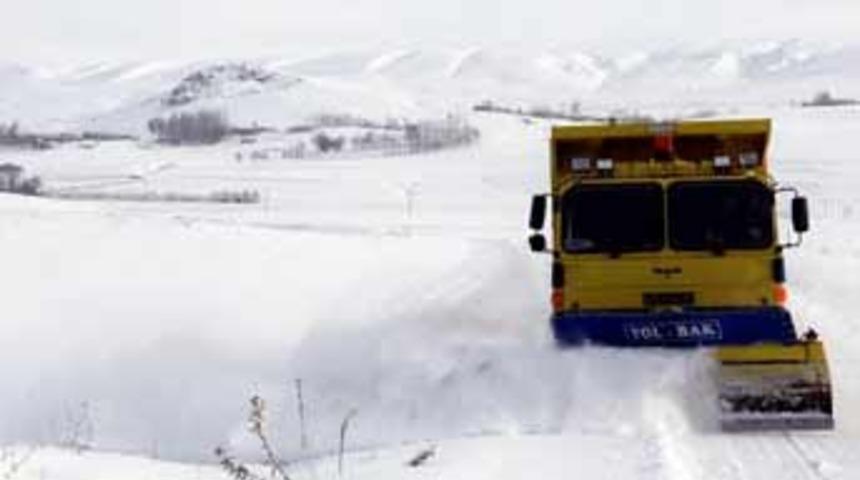 &Ccedil;ığ altında kalan aileden bir kişi &ouml;ld&uuml;