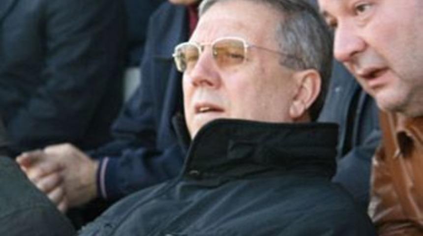 Aziz Yıldırım tarihe ge&ccedil;iyor