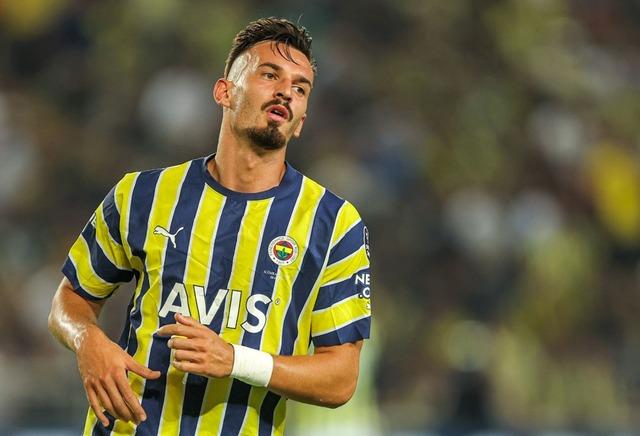 640xauto - Fenerbahçe'de istenmeyen oyuncuydu... Tam 4 katına Alman devine imzayı attı