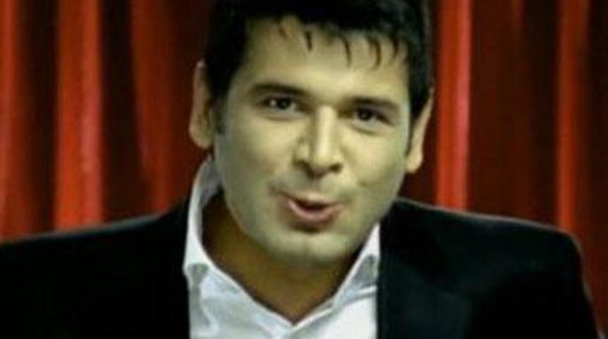 Kendini role kaptırınca...