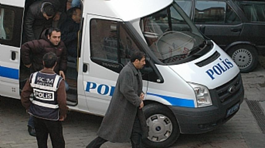 Artvin'de ihaleye fesat karıştırma operasyonu