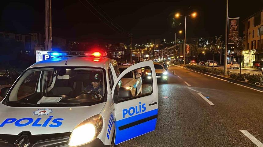 Polis üniversite bölgesinde kuş uçurtmuyor