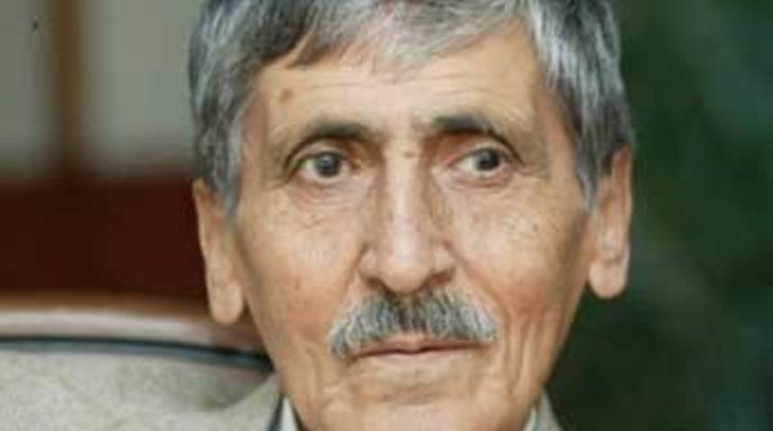 Yılbaşını k&uuml;frederek kutladı