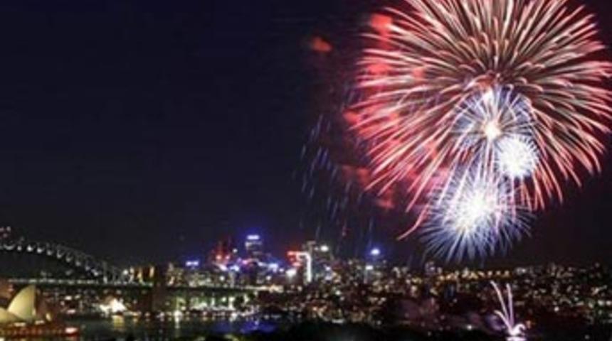 D&uuml;nyadan ilgin&ccedil; ''yeni yıl gelenekleri''