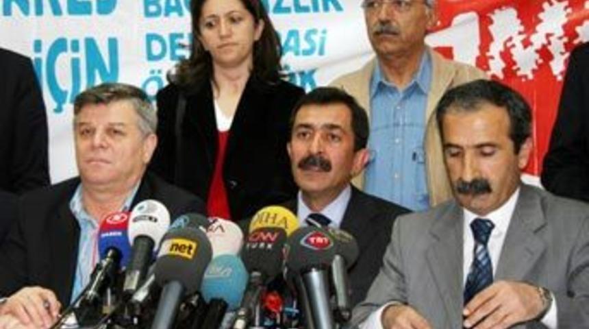 Sendikal &ouml;rg&uuml;tlenmenin &ouml;n&uuml;ndeki engeller kalkıyor