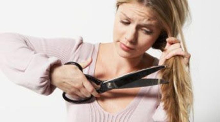 Sa&ccedil; d&ouml;k&uuml;lmesini &ouml;nleyen yiyecekler