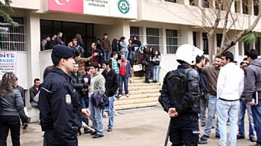 &Ccedil;ukurova &Uuml;niversitesi'nde Nevruz gerginliği