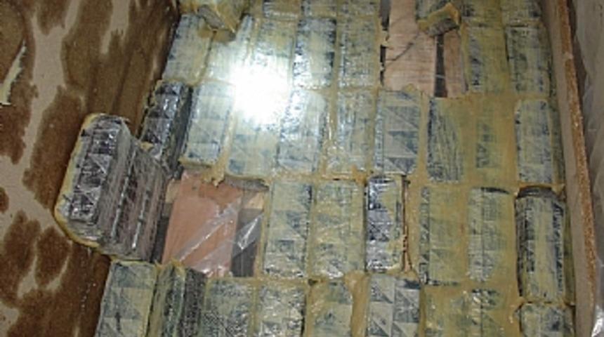 İran sınır kapısında b&uuml;y&uuml;k uyuşturucu operasyonu