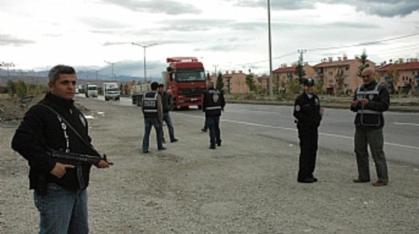 Van'da Başbakan alarmı