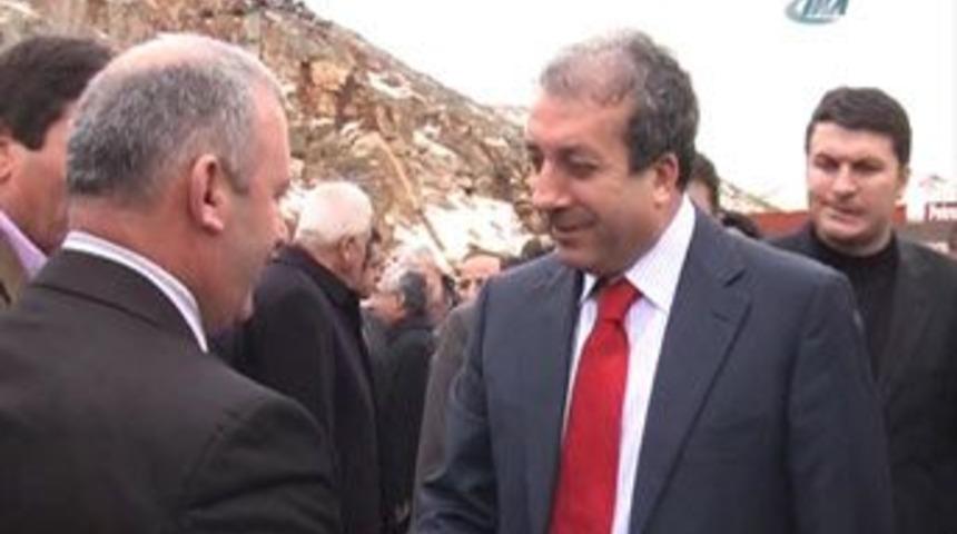 Bakan'dan vatandaşa fır&ccedil;a: Artistlik yapma