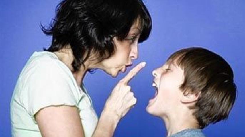 Anneler &ccedil;ocuklarına en &ccedil;ok  ni&ccedil;in kızıyor?